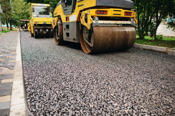 Best Permeable Paver Driveway  in Circle Pines, MN
